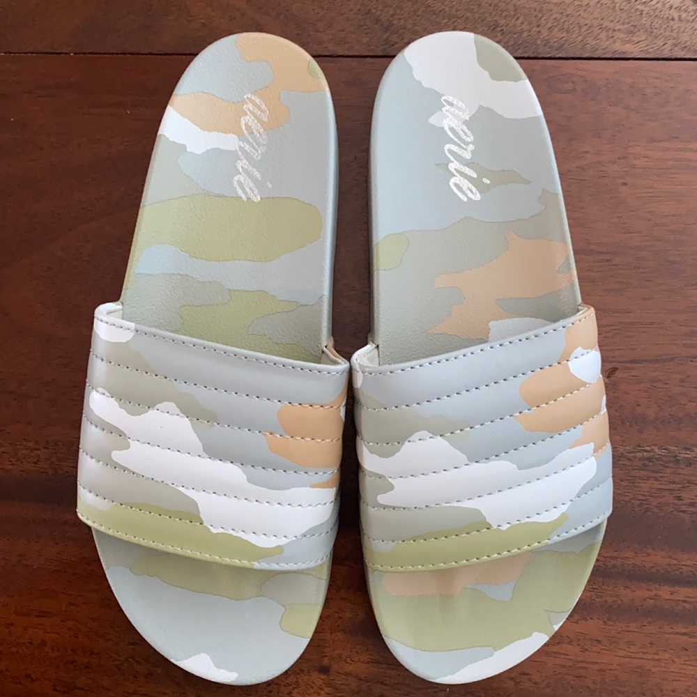 Aerie Camo Slides